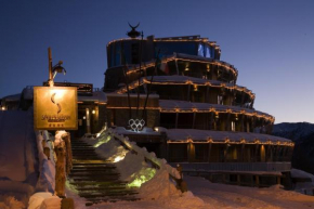 Гостиница Hotel Shackleton Mountain Resort  Сестриере